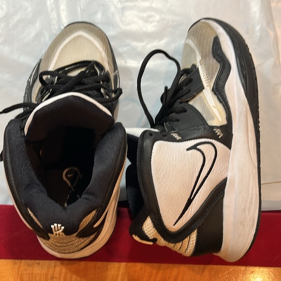 Nike Kyrie Infinity Panda Men's Size 6 Black White Sneaker DO9616-100 high tops - Picture 11 of 12
